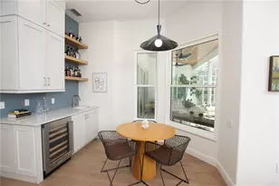 4586 Del Sol Blvd S, Sarasota, FL 34243 - Photo 10