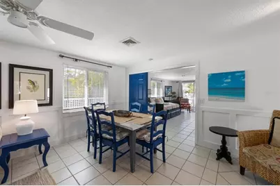 5807 De Palmas Avenue, Holmes Beach, FL 34217 - Photo 8