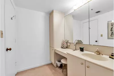 2110 Harbourside Drive #523, Longboat Key, FL 34228 - Photo 44