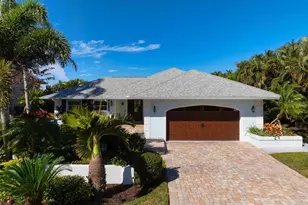 607 North Point Dr, Holmes Beach, FL 34217 - Photo 66