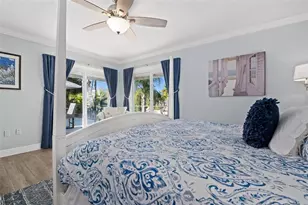 607 North Point Dr, Holmes Beach, FL 34217 - Photo 32
