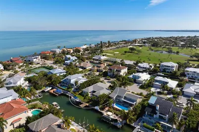607 North Point Drive, Holmes Beach, FL 34217 - Photo 72