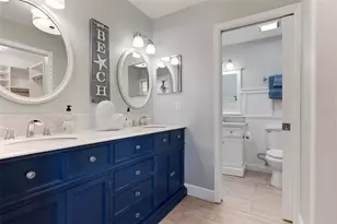607 North Point Dr, Holmes Beach, FL 34217 - Photo 28