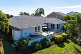 607 North Point Dr, Holmes Beach, FL 34217 - Photo 70