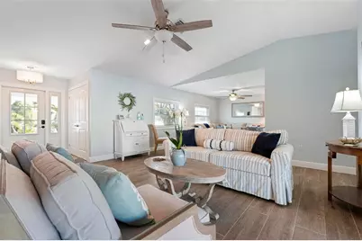 607 North Point Drive, Holmes Beach, FL 34217 - Photo 12