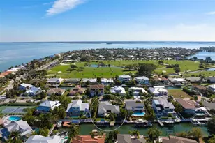 607 North Point Dr, Holmes Beach, FL 34217 - Photo 10