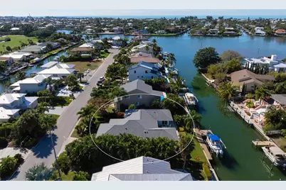 607 North Point Drive, Holmes Beach, FL 34217 - Photo 72