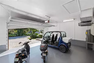 607 North Point Dr, Holmes Beach, FL 34217 - Photo 54