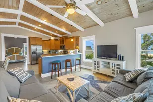 105 4th St S, Bradenton Beach, FL 34217 - Photo 12