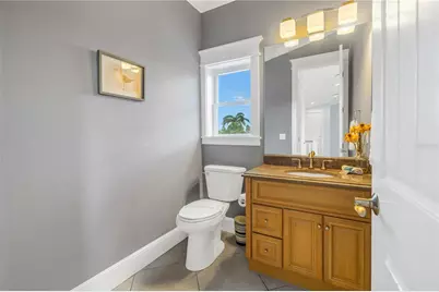 105 4th Street S, Bradenton Beach, FL 34217 - Photo 32