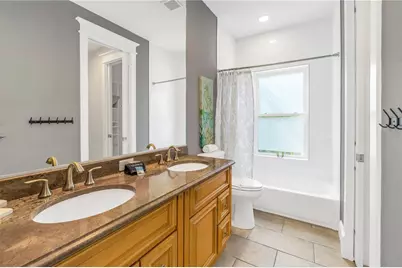 105 4th Street S, Bradenton Beach, FL 34217 - Photo 36