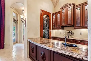 4070 Founders Club Dr, Sarasota, FL 34240 - Photo 6