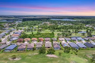 9123 Raes Creek Pl, Palmetto, FL 34221 - Photo 4