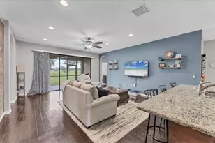 9123 Raes Creek Pl, Palmetto, FL 34221 - Photo 8