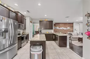 9123 Raes Creek Pl, Palmetto, FL 34221 - Photo 12