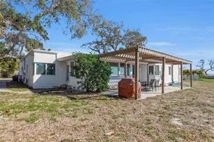 820 Indian Beach Dr, Sarasota, FL 34234 - Photo 14