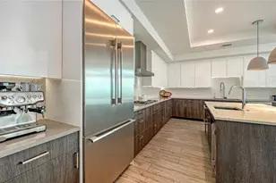 540 N Tamiami Trl, Sarasota, FL 34236 - Photo 16