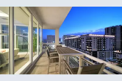 540 N Tamiami Trail #1004, Sarasota, FL 34236 - Photo 10