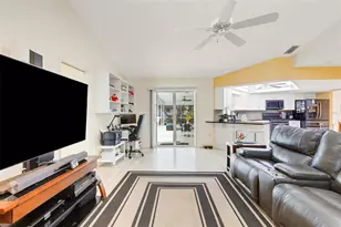 5836 Helen Way, Sarasota, FL 34243 - Photo 20