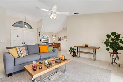 5836 Helen Way, Sarasota, FL 34243 - Photo 4