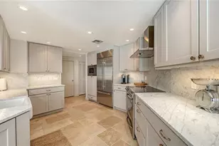 1211 Gulf of Mexico Dr, Longboat Key, FL 34228 - Photo 18