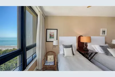 1211 Gulf Of Mexico Drive #610, Longboat Key, FL 34228 - Photo 28