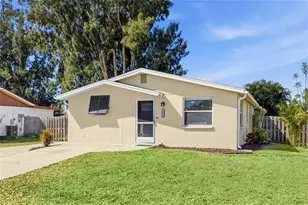 5320 Moeller Ave, Sarasota, FL 34233 - Photo 2