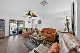 14407 Alistar Manor Dr, Wimauma, FL 33598 - Photo 6