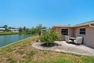 1260 Lakeside Dr, Venice, FL 34293 - Photo 38
