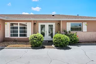 1260 Lakeside Dr, Venice, FL 34293 - Photo 4