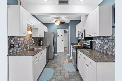 1260 Lakeside Drive, Venice, FL 34293 - Photo 16