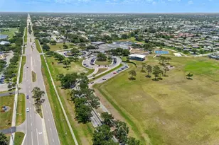 1260 Lakeside Dr, Venice, FL 34293 - Photo 52