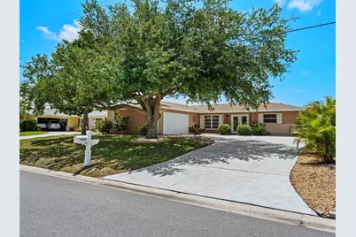 1260 Lakeside Drive, Venice, FL 34293 - Photo 2