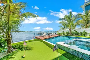 203 Bay Dr N, Bradenton Beach, FL 34217 - Photo 4