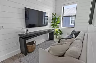 203 Bay Dr N, Bradenton Beach, FL 34217 - Photo 46