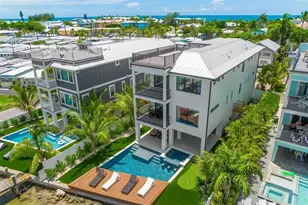 203 Bay Dr N, Bradenton Beach, FL 34217 - Photo 2