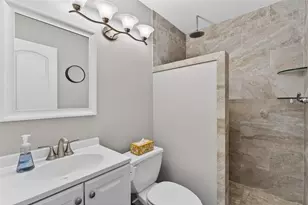 1632 Stickney Point Rd, Sarasota, FL 34231 - Photo 18