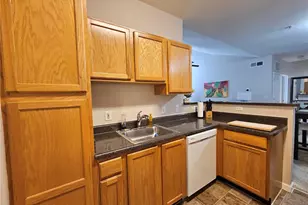 4802 51st Street W, Bradenton, FL 34210 - Photo 4