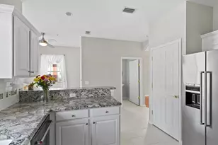 1018 34th Dr W, Palmetto, FL 34221 - Photo 8