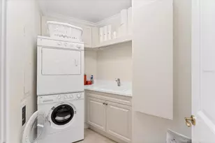 1300 Benjamin Franklin Dr, Sarasota, FL 34236 - Photo 44