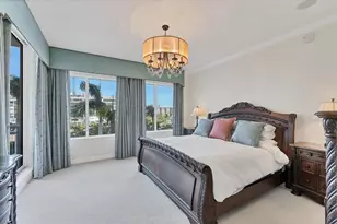 1300 Benjamin Franklin Dr, Sarasota, FL 34236 - Photo 30