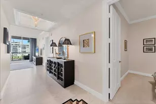 1300 Benjamin Franklin Dr, Sarasota, FL 34236 - Photo 10