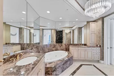 1300 Benjamin Franklin Drive #304, Sarasota, FL 34236 - Photo 36