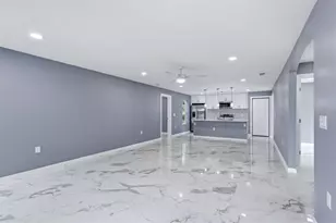 1615 31st Ave E, Bradenton, FL 34208 - Photo 14