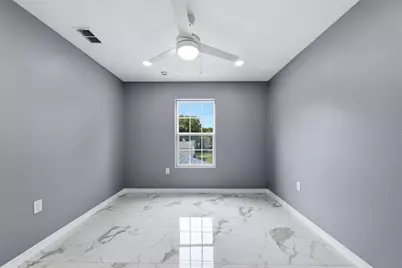 1615 31st Avenue E, Bradenton, FL 34208 - Photo 32