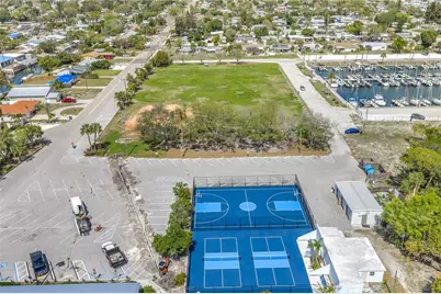 2112 Hopkins Drive W, Bradenton, FL 34207 - Photo 38