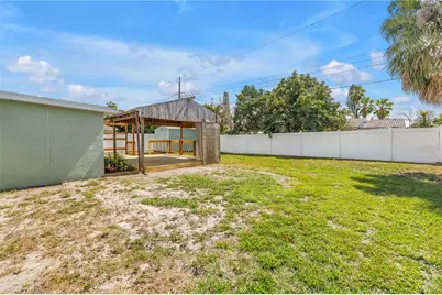 2112 Hopkins Drive W, Bradenton, FL 34207 - Photo 28