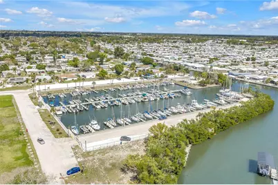 2112 Hopkins Drive W, Bradenton, FL 34207 - Photo 32