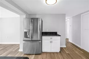 2112 Hopkins Dr W, Bradenton, FL 34207 - Photo 10