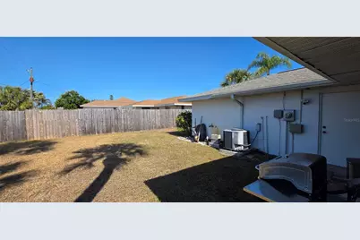 2260 Sandlewood Drive, Venice, FL 34293 - Photo 10